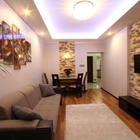 Apartament H&P Gold Apartment Warsaw Ngoại thất bức ảnh